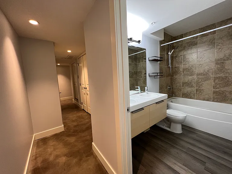 2306 17a St SW #101 — Photo 25