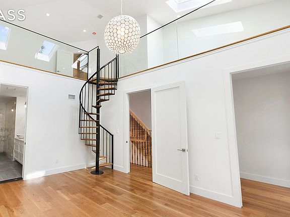 3rd image of 336 Gates Ave