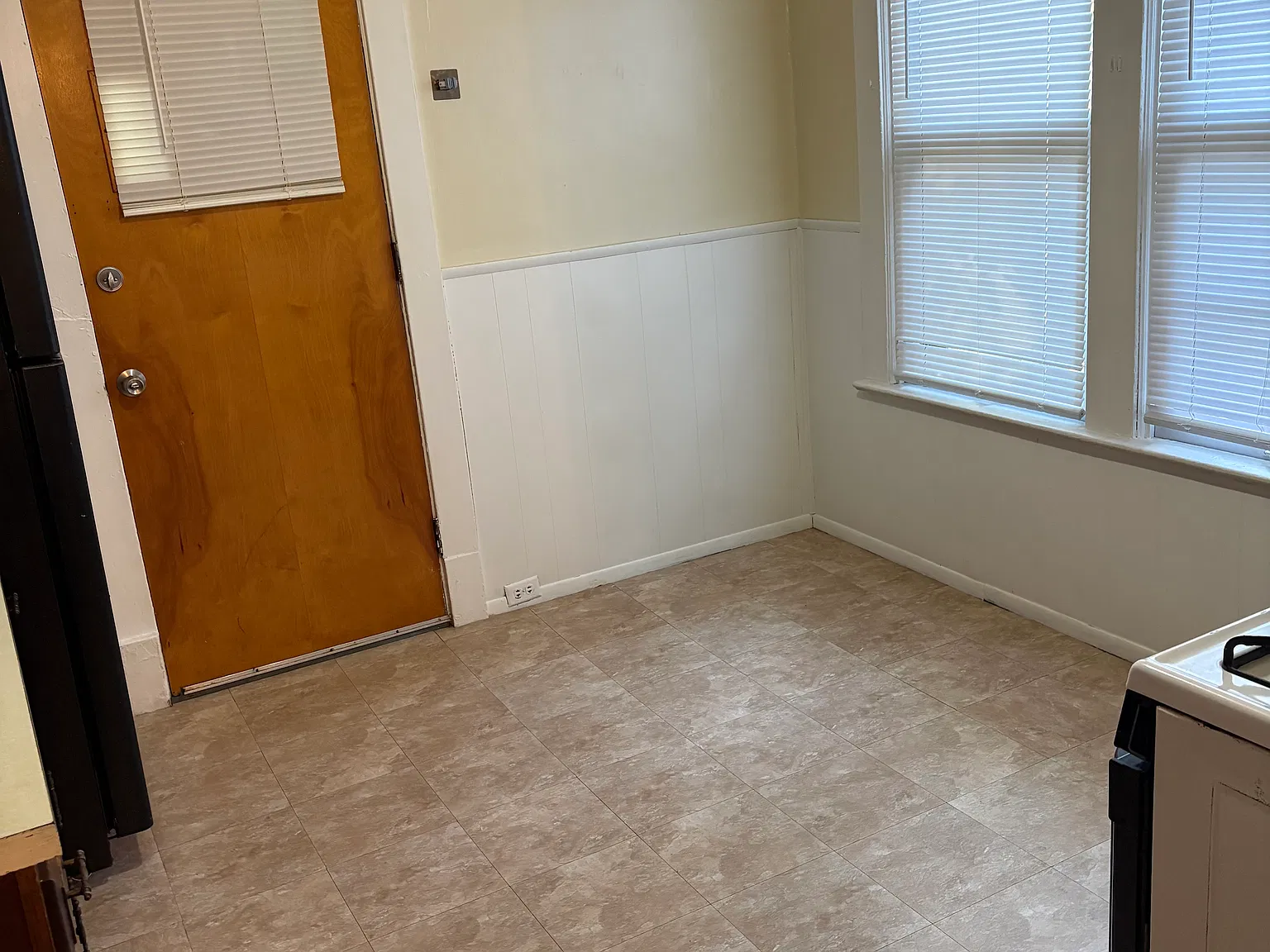 2 bed, 1050 sqft, $1,050 — Photo 3