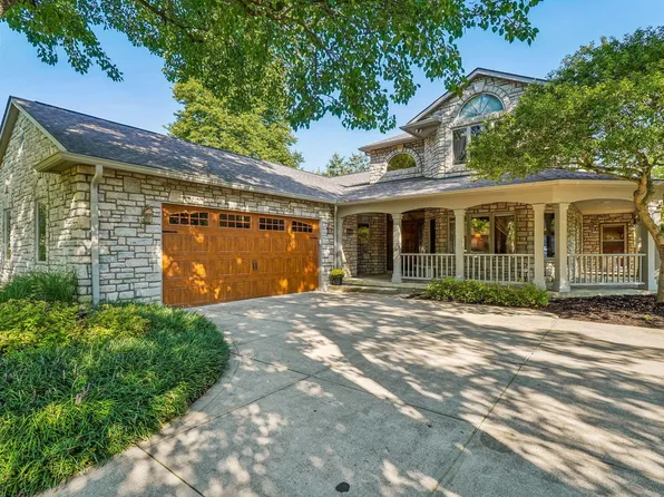 3050 Waterford Dr, Lewis Center, OH 43035