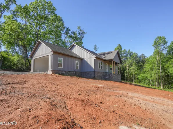 844 Pinebrooke Dr, Maryville, TN 37801