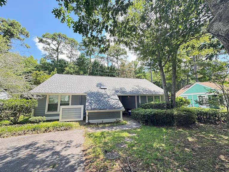 1124 Honeysuckle Ct — Photo 17