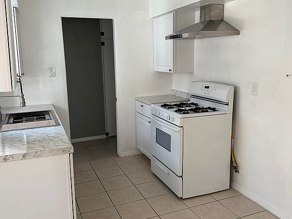 5th image of 6102 Pioneer Blvd