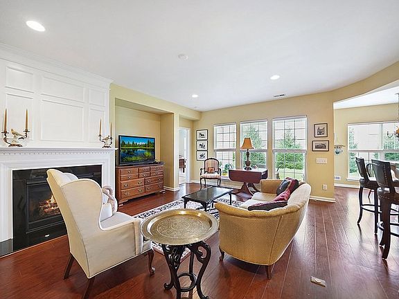 5th image of 485 Hallman Ct