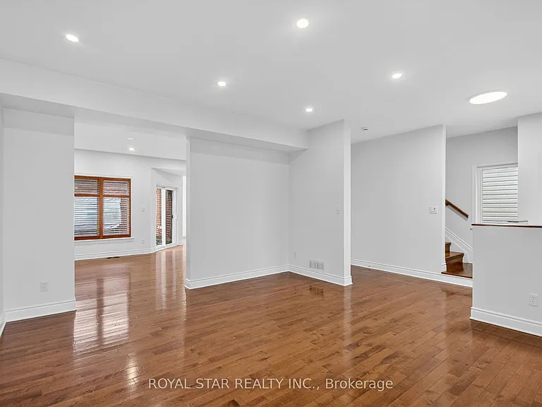 1448 Queensdale Ave — Photo 10