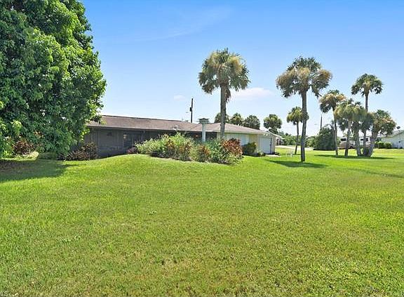 2nd image of 757 Mirror Lakes Dr