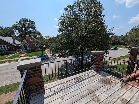 4th image of 5301-5303 Pernod Ave #5301A