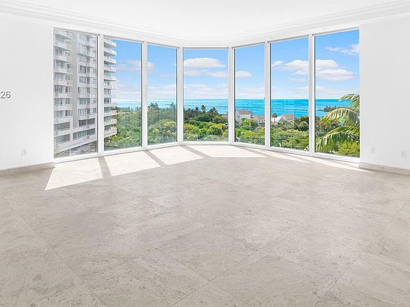 3rd image of 300 S Pointe Dr APT 801