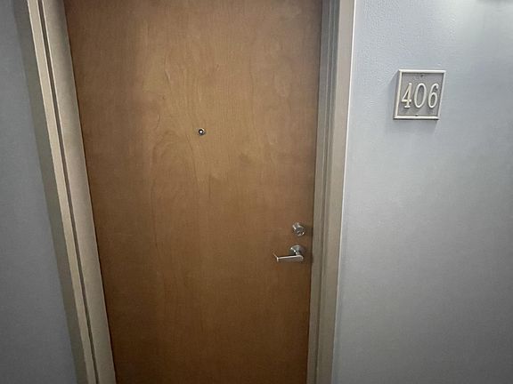 2nd image of 837 S Western Ave Unit 406