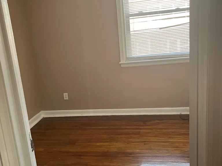 4252 J St — Photo 4