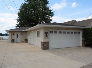 4226 W Joy Rd, Shelbyville, MI 49344