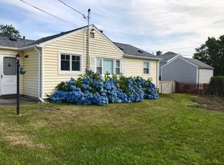 25 Ronnie St, Tiverton, RI 02878