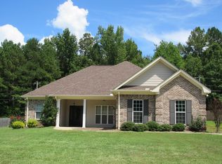 185 Ora Ln, Caledonia, MS 39740