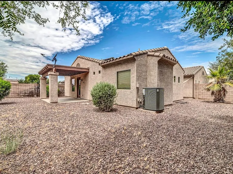 16037 W Custer Ln — Photo 21