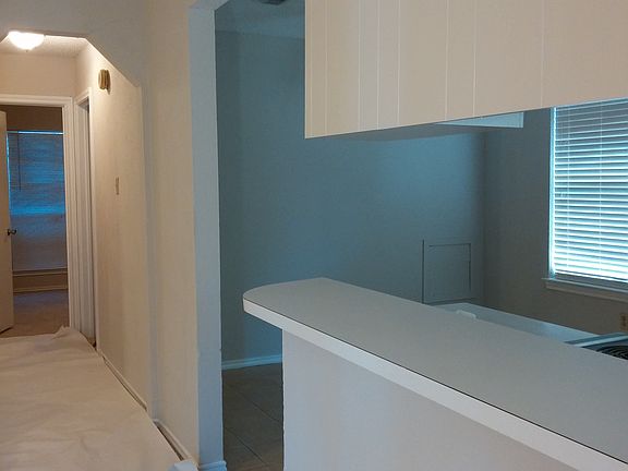 5th image of 500 Thomas Chapel Dr
