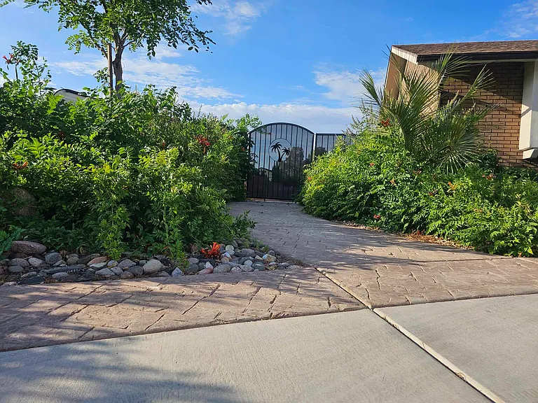 1189 W Escalante Dr #2 — Photo 31