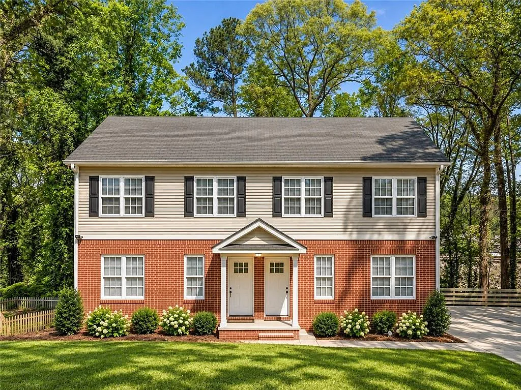 4 bed, 3.0 bath, 2760 sqft, $3,100 — Photo 1