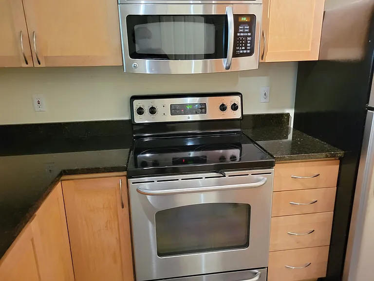 111 108th Ave NE #206 — Photo 11