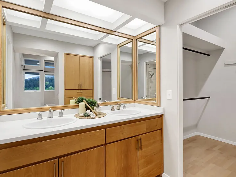 213 Sea Pines Ln — Photo 29