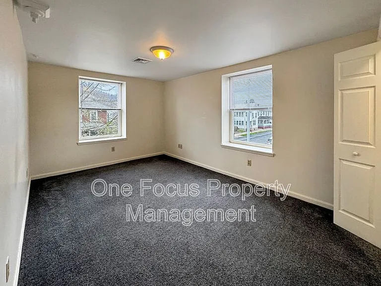 326 E Church St #3 — Photo 5