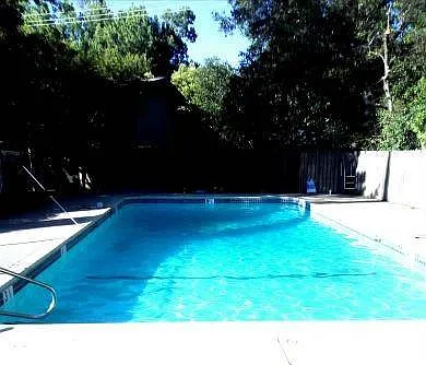 Coloma Garden — Photo 2