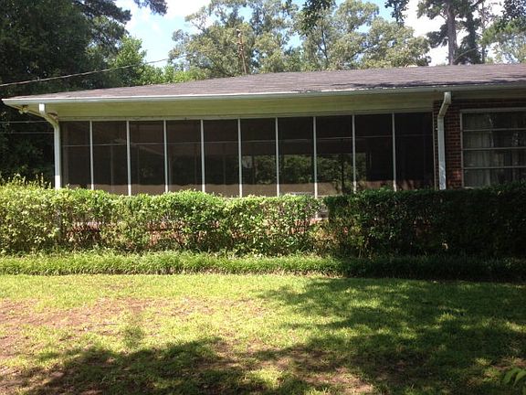 3rd image of 2107 General Winship Dr
