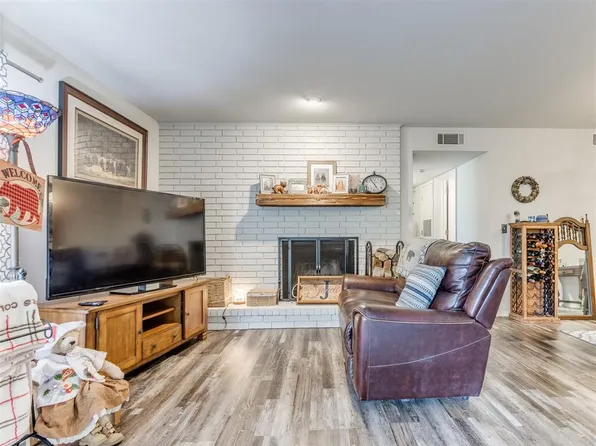 4400 Hemingway Dr APT 153, Oklahoma City, OK 73118