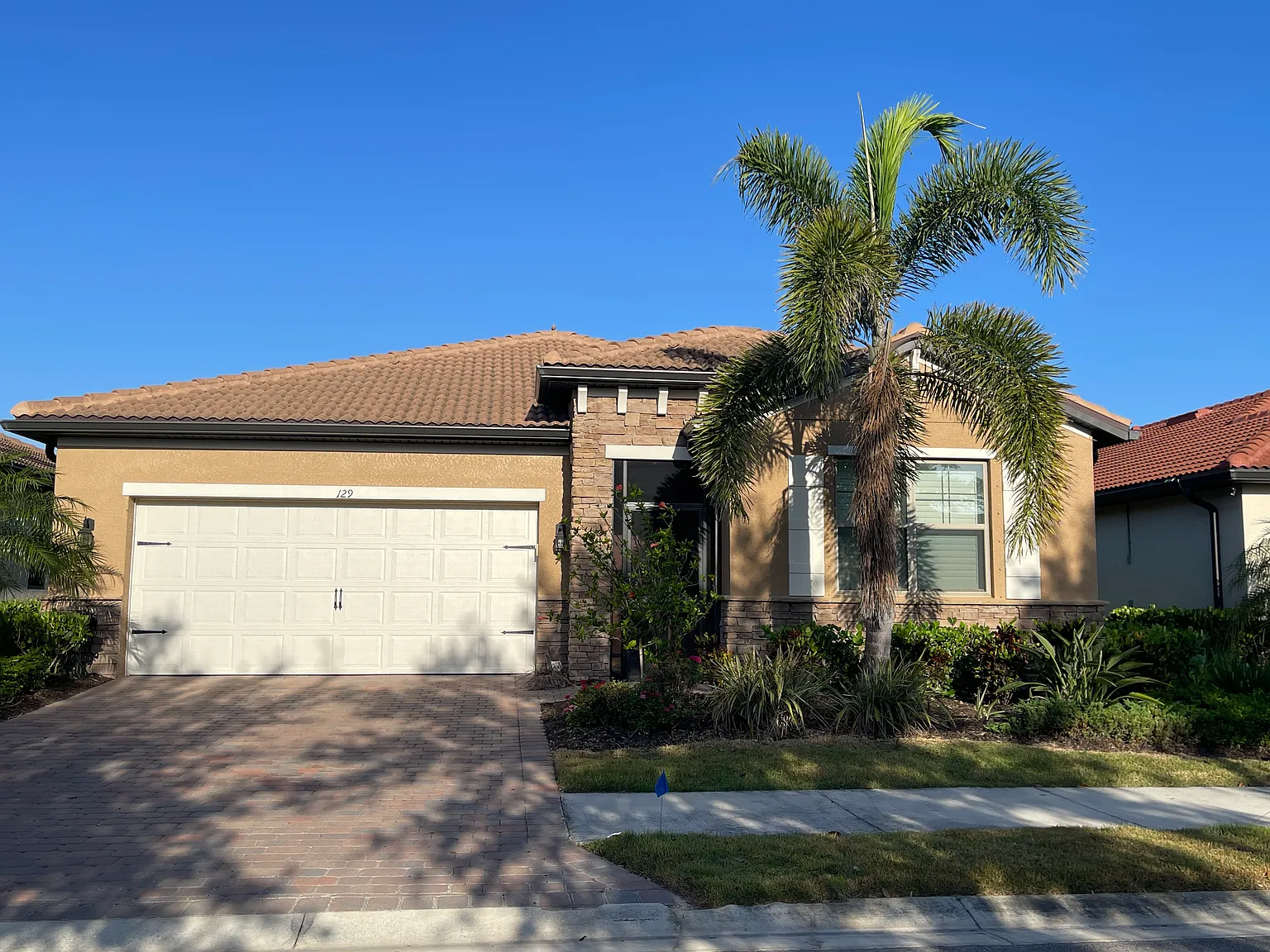 3 bed, 1816 sqft, $2,950 — Photo 1