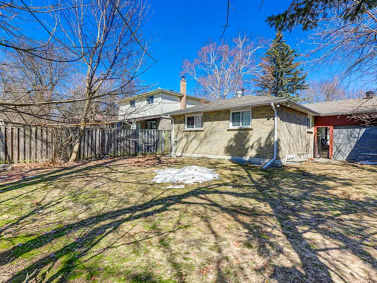 5 Daphne Cres #BASEMENT — Photo 16