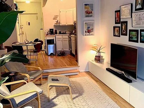 3rd image of 518 E 80th St APT 6K