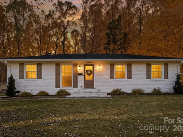 3640 Densmore Dr, Charlotte, NC 28205