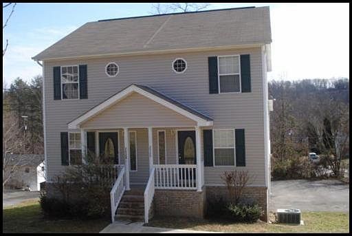 1st image of 2928 Beaverwood Dr