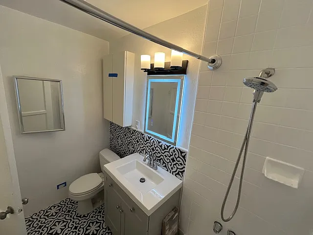 7212 Hawthorn Ave #7212 — Photo 14
