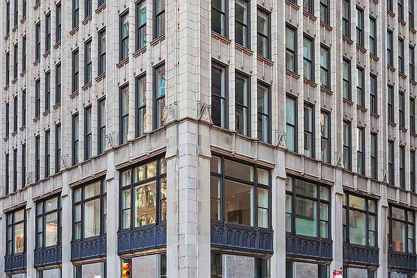 Rented by Compass | media 24