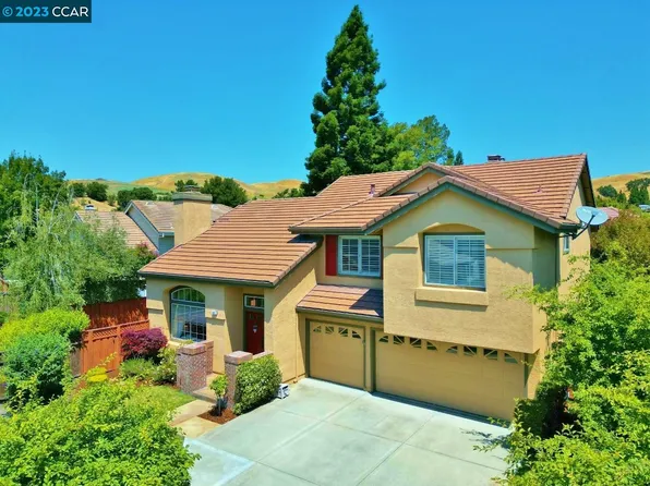 407 Triomphe Ct, Danville, CA 94506