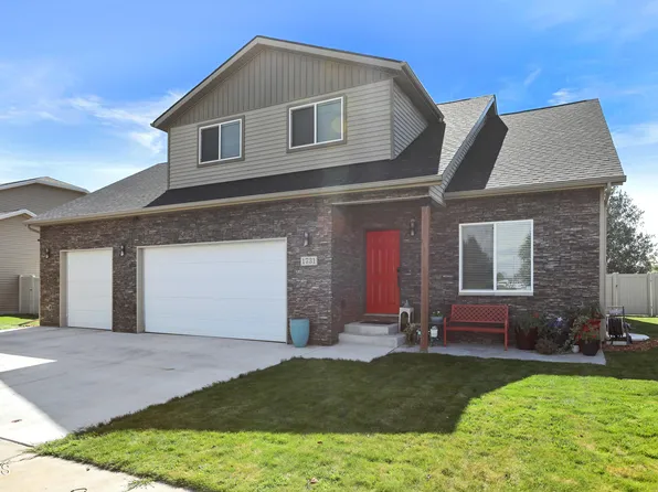 1731 25th St W, Williston, ND 58801