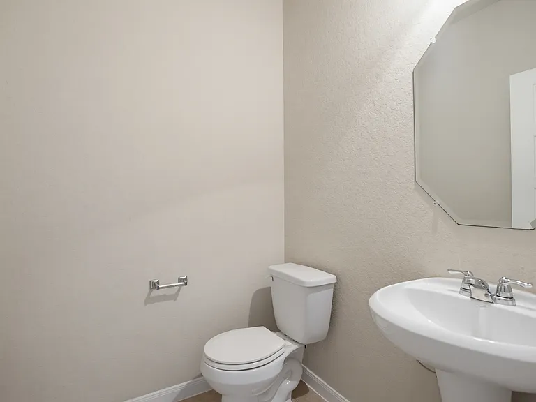 15136 Pandion Dr — Photo 11