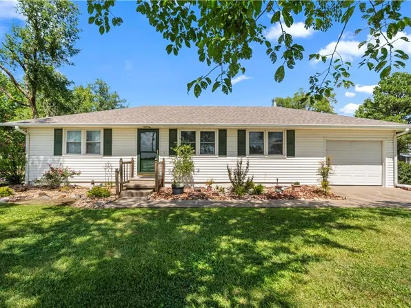 18955 E 54th Hwy, Nevada, MO 64772