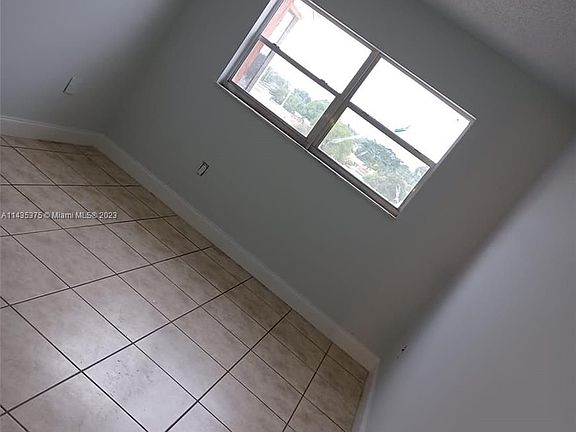 4th image of 3610 NW 21st St APT 409