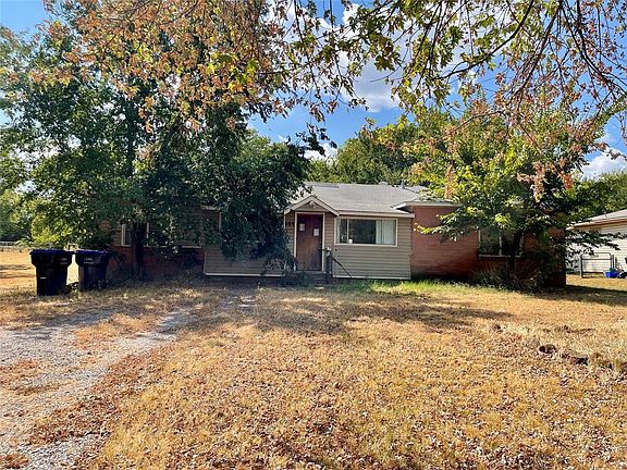 2nd image of 404 N 7th St