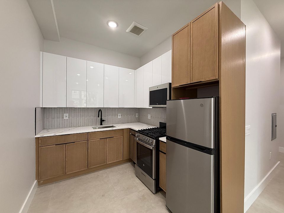 1st image of 40 Lembeck Ave #11E