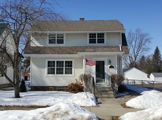 906 S Cherry Ave, Marshfield, WI 54449