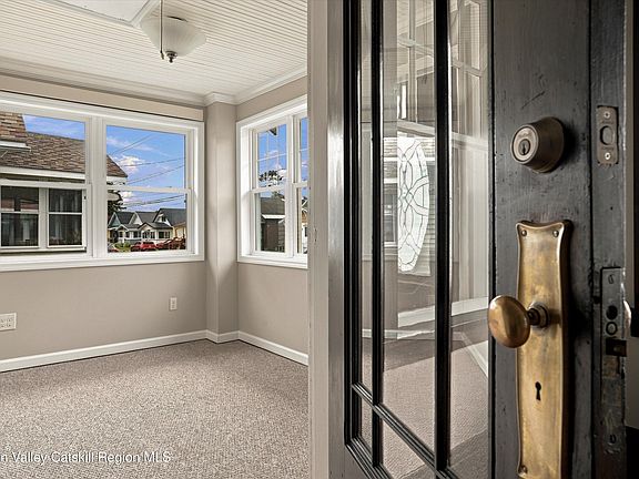 3rd image of 20 Cromer Avenue