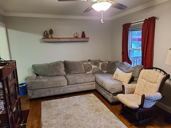 4th image of 524 Jackson Ave