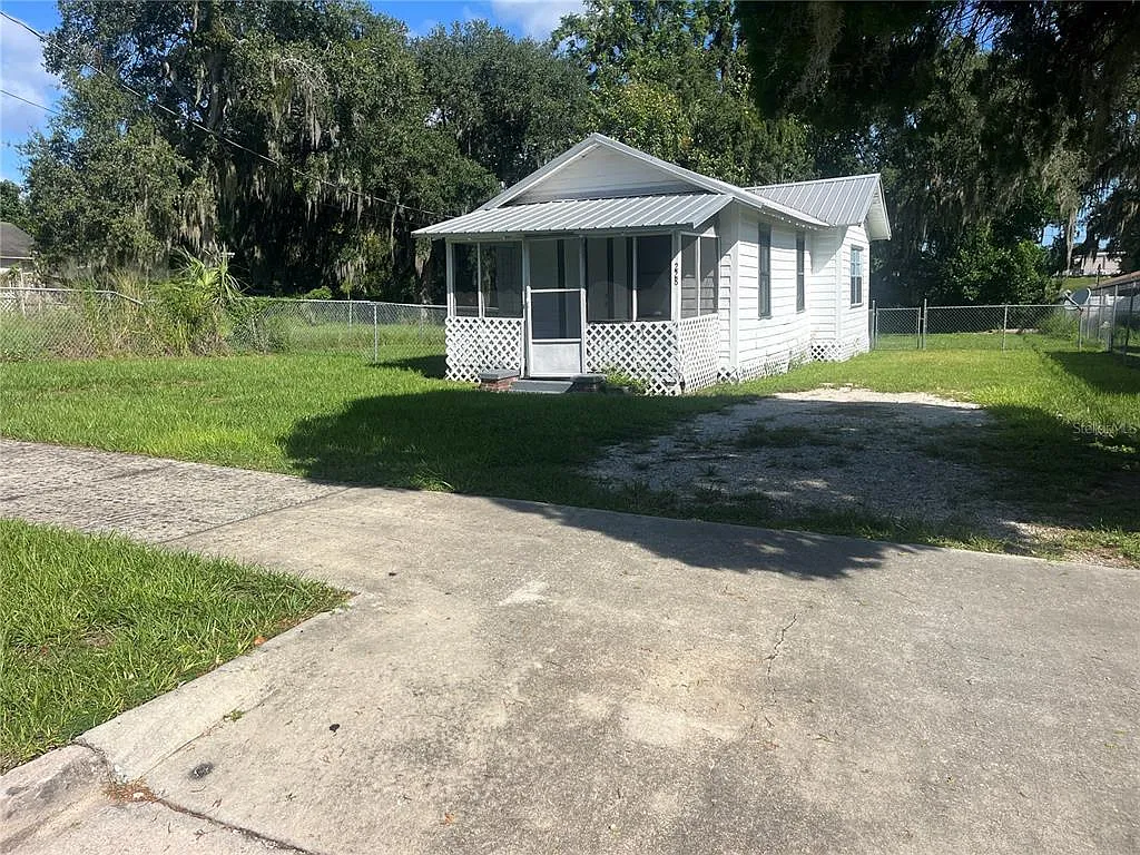 2 bed, 1.0 bath, 532 sqft, $850 — Photo 1