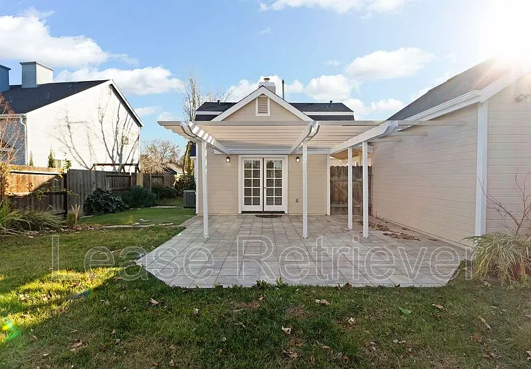 825 Heritage Pl — Photo 43