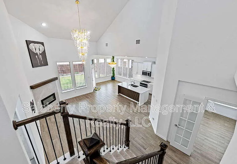 149 Cherryvale Ln — Photo 1
