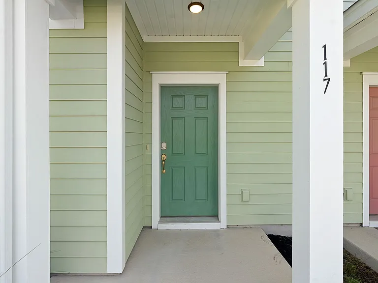 117 Archdale St — Photo 4
