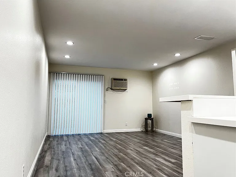 7631 Amazon Dr — Photo 10