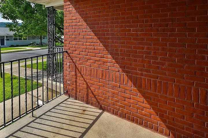 1509 Riegel St — Photo 10